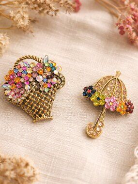 Set of 2 Flower Basket and Umbrella Brooches Pins Rhinestone Vintage Style